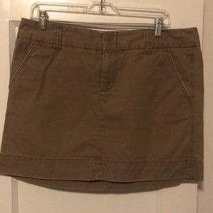 Cute, chino mini skirt with pockets.